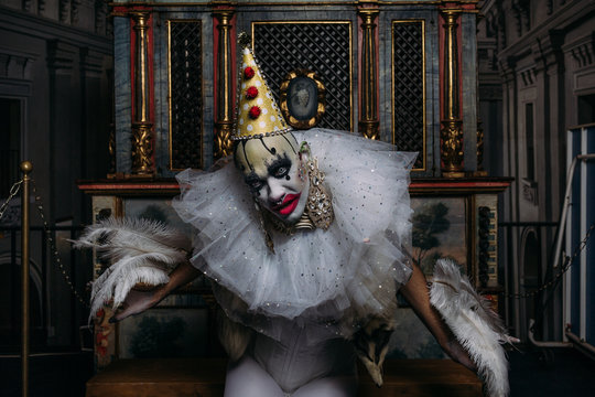 Grotesque clown 