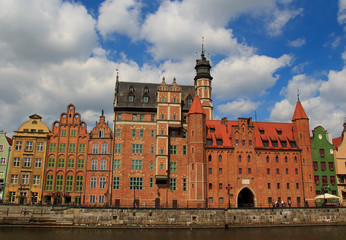 Obraz premium Panoramic view of Motlawa river waters. Gdansk. Poland