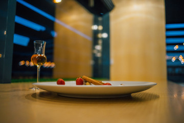plate in restaurant