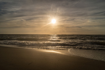 Wunderbare früh abend Stimmung am Strand von Zealand Nordsee
