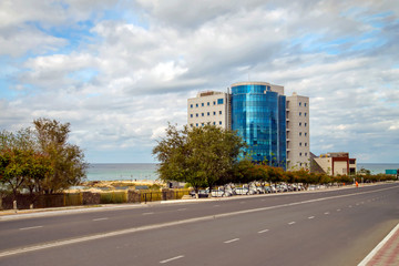 Здание у моря