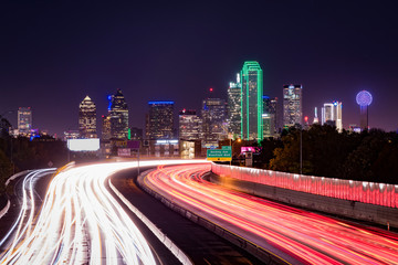 Fototapeta na wymiar Dallas Skyline Traffic