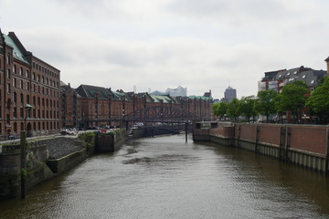 Obraz premium view of the river and bridge