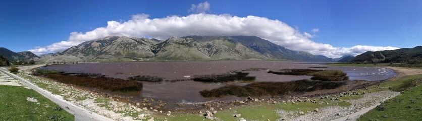 Fototapeta na wymiar Panoramica del Lago del Matese