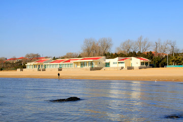 sea bay and house