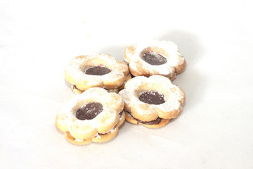 dessert pastine con cioccolato a forma di margherita
