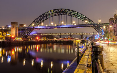Fototapeta na wymiar The Tyne Bridge in Newcastle