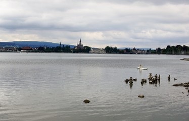 Naklejka premium Bodensee in Konstanz am Horn in Süddeutschland im Herbst