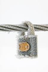Wire rope and locks in the frost and snow