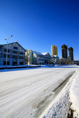 city and road scenery in the snow