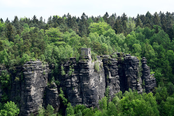 Blick vom Sachsenstein auf die Burgruine Biehlablick