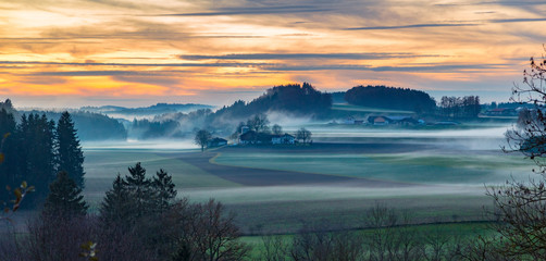 Landschaft im Nebel