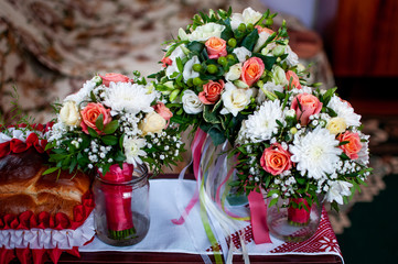 Obraz na płótnie Canvas wedding bouquet on the table