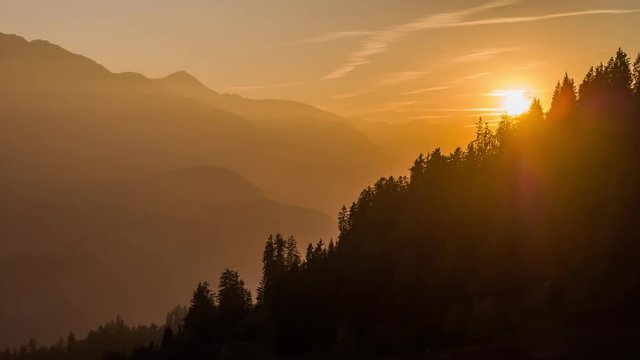 Aerial footage from the beautiful Swiss mountains during the Autumn. Filmed with the DJI Inspire 2 drone in 5.2k RAW and downscaled to 4k.