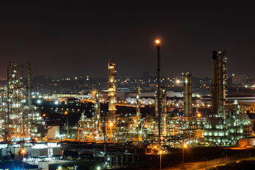 Obraz na płótnie Canvas Petrochemical Industrial. Oil refinery and Oil industry at night