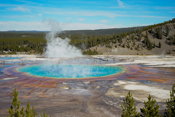 grand prismatic spirng yellowstone