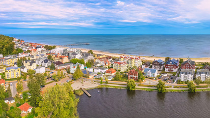 Panorama Luftbild Seebad Bansin auf Insel Usedom - obrazy, fototapety, plakaty