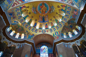 Fototapeta na wymiar Dome of The naval Cathedral of St. Nicholas in Kronstadt, interior. St. Petersburg, Russia