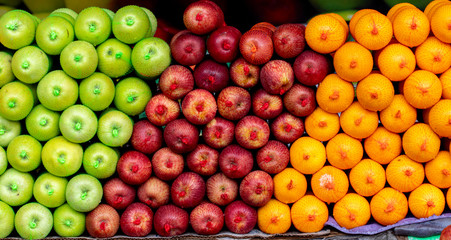 delicious apples and oranges of sri lanka