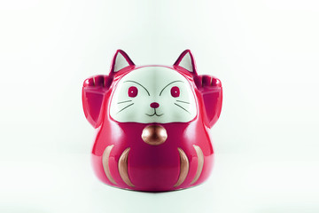 pink maneki neko japanese cat statuette 
