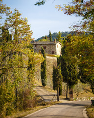 Fototapeta na wymiar Small house in tuscany