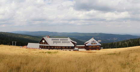 Schronisko na Hali Szrenickiej