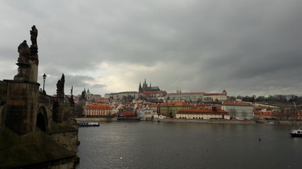 Fototapeta premium city with river