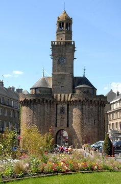 Ville de Vire, la Porte Horloge, département de la Manche, France