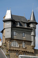 Fototapeta na wymiar Ville de Granville, maison à tourelles de la haute ville, département de la Manche, France 
