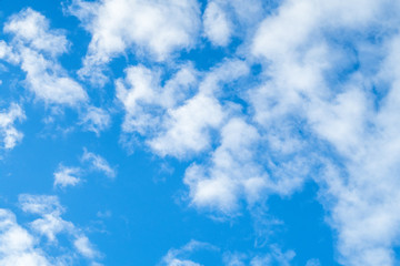 Obraz premium bright blue sky with white clouds