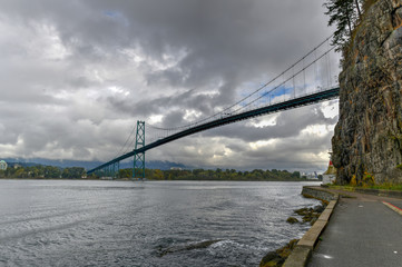 Fototapeta premium Lions Gate Bridge - Vancouver, Canada