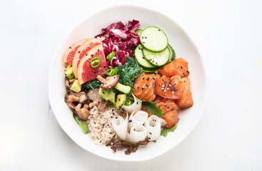 Salmon poke bowl