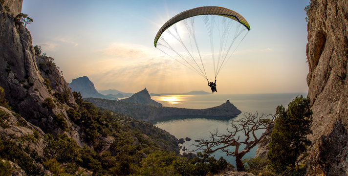 flying on paraplane