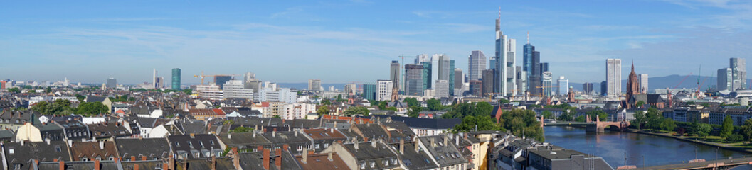 Fototapeta premium Panorama z lotu ptaka we Frankfurcie nad Menem
