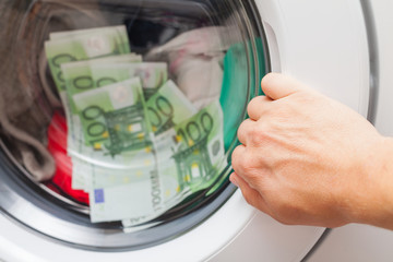 Money stuck in the washing machine