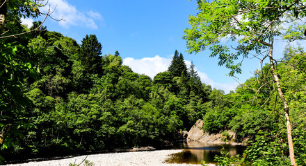 Fototapeta na wymiar landscape of river garry at killiecrankie