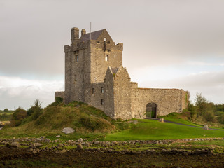 Fototapeta premium Dunguaire Castle