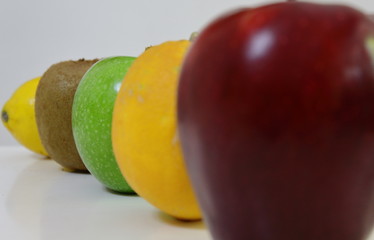 Frutas en fila