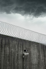 Gefängnismauer 2
