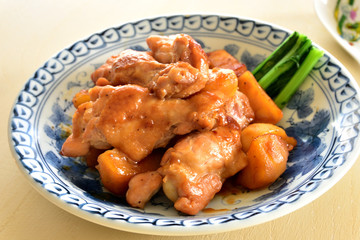 鶏肉とじゃが芋の煮物