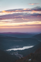 Fototapeta premium beautiful colorful mountain view over lac de longemer-xanrupt in vosges, france