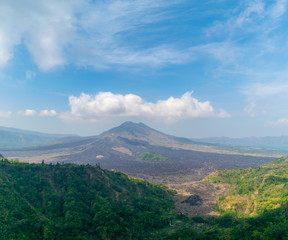 Fototapeta premium panoramic view of the mountains