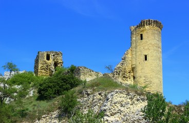 châteaux fort des bords du rhones
