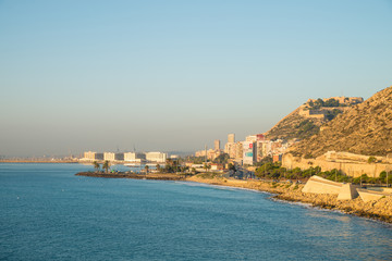 Fototapeta na wymiar Alicante waterfront early morning