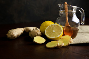 Miel con limón y jengibre