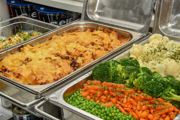 Büffette Auflauf und Gemüse