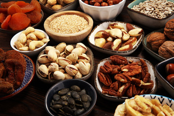 Composition with dried fruits and assorted healthy nuts