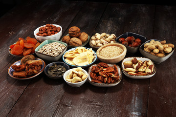 Composition with dried fruits and assorted healthy nuts