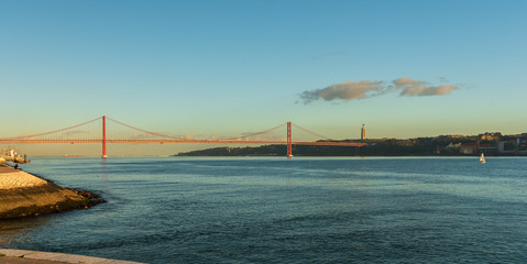 Obraz premium view of tejo bridge in Lisbon