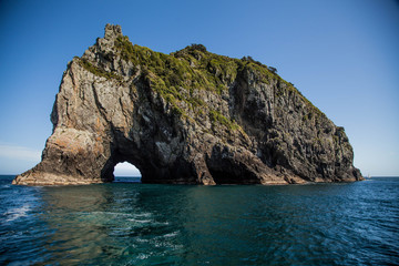 Fototapeta na wymiar Hole in the Rock Bay of Islands New Zealand